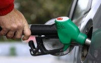 Fuel Pass: Σήμερα οι ανακοινώσεις για επίδομα βενζίνης - Μέτρα με το … μήνα στο δρόμο προς τις κάλπες