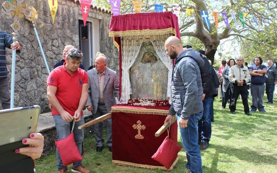 Εσπερινός Θεία Λειτουργία και Λιτανεία στη Ζωοδόχο Πηγή του Αίνου