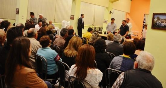 Συνεχίζει δυναμικά! Θερμή υποδοχή Θεόφιλου σε Φαρακλάτα, Διλινάτα, Ομαλά και Θηνιά (εικόνες)