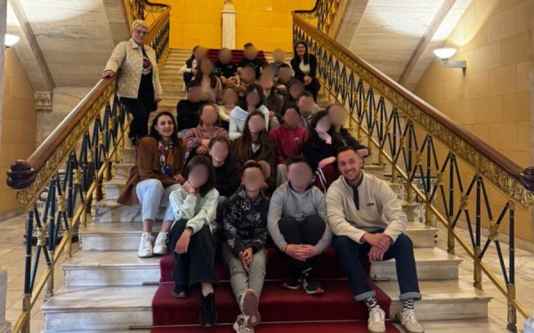 Στη Βουλή μαθητές του 3ου Δημοτικού Αργοστολίου και του Δημοτικού Αγίου Γερασίμου