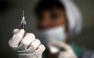 FT: Ευχάριστα νέα από το εμβόλιο της Οξφόρδης κατά του κορονοϊού! Η δήλωση Φάουτσι που γεννά ελπίδες