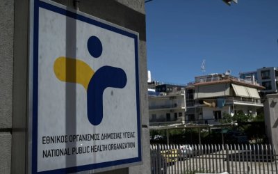 Κορονοϊός: 33 νεκροί και 13 διασωληνωμένοι την τελευταία εβδομάδα, σημαντική αύξηση στις εισαγωγές στα νοσοκομεία