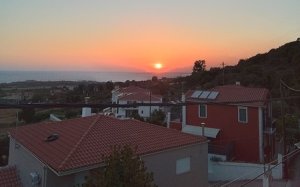 Ενοικιάζεται πλήρως επιπλωμένη μεζονέτα στο Αεροδρόμιο