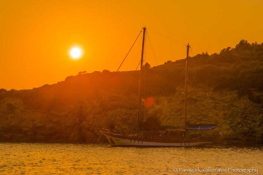 Ηλιοβασίλεμα για λίγους... στην Αγ. Ιερουσαλήμ της Ερίσου