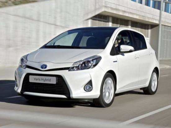 Από 17.500 ευρώ το νέο υβριδικό Toyota Yaris