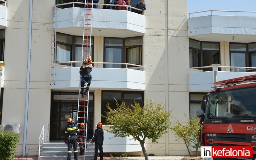 Μεγάλη άσκηση ετοιμότητας στο Γενικό Νοσοκομείο Κεφαλονιάς (εικόνες + video)