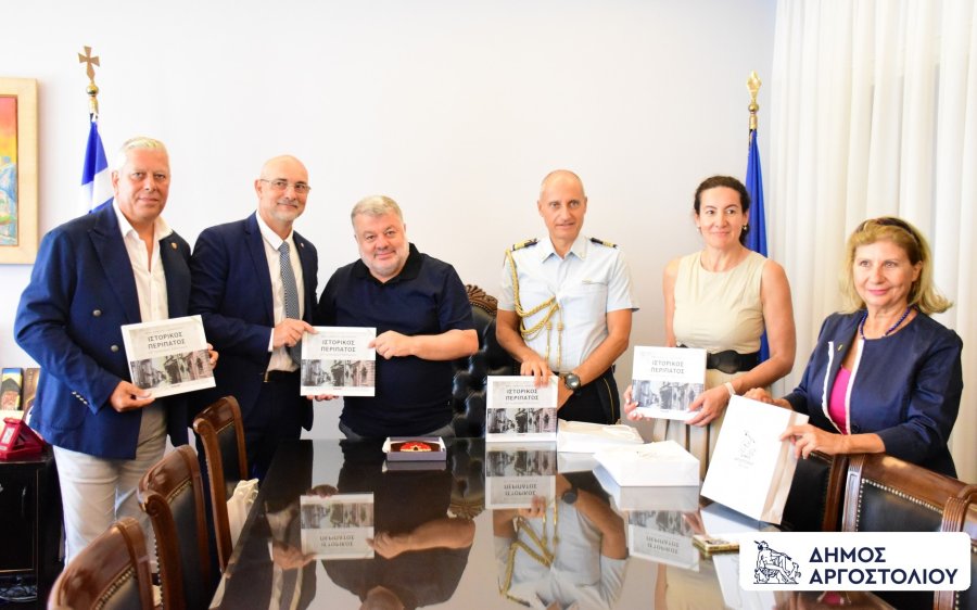 Επίσκεψη αντιπροσωπείας της Μεραρχίας Acqui στον Δήμαρχο Αργοστολίου