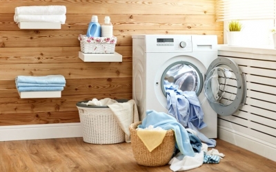 Τι μπορεί να μας συμβεί όταν απλώνουμε τα ρούχα μέσα στο σπίτι