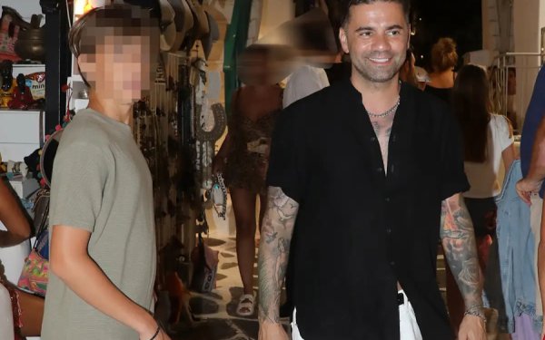 Θοδωρής Μαραντίνης: Σπάνια δημόσια εμφάνιση με τον 17χρονο γιο του στη Μύκονο