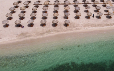 Daily Mail: Ελπίδα για διακοπές Βρετανών χωρίς 14ημερη καραντίνα στην Ελλάδα!