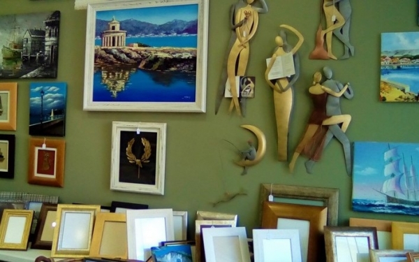 Κορνιζάδικο ''Περί Τέχνης'' γιατί η κορνίζα είναι έκφραση! (εικόνες)