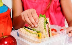 Το ΚΚΕ για τις καθυστερήσεις στην έναρξη του προγράμματος «Σχολικά γεύματα» τη νέα σχολική χρονιά