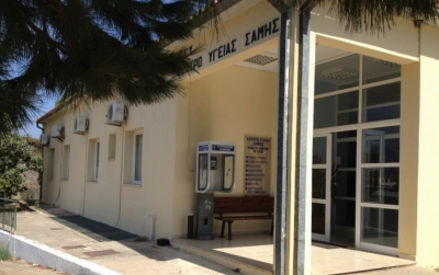 Δωρεά και εγκατάσταση από εθελοντές δικτύου κλιματισμού στο Κέντρο Υγείας Σάμης