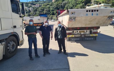 Στον Πόρο η πλωτή εξέδρα - Θεόφιλος: "Μεγάλη ημέρα για το λιμάνι του Πόρου" (εικόνες)