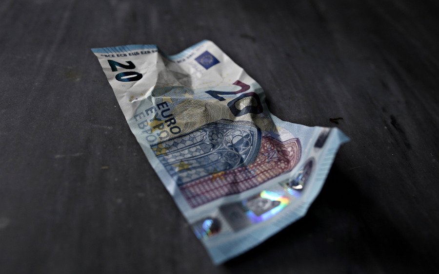 Σε δύο διαφορετικές πληρωμές επίδομα παιδιού και έκτακτο επίδομα