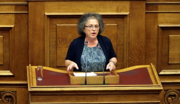 Η ομιλία της Αφροδίτης Θεοπεφτάτου στην ολομέλια της Βουλής, για τη σύσταση εξεταστικής επιτροπής για την δανειοδότηση κομμάτων, ιδιοκτητριών εταιρειών και ΜΜΕ