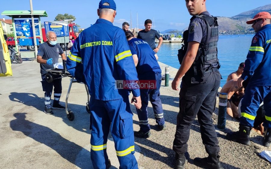 Τραγωδία στο λιμάνι του Αργοστολίου: Αυτοκίνητο έπεσε στην θάλασσα - Ανασύρθηκε χωρίς τις αισθήσεις του ο 37χρονος οδηγός