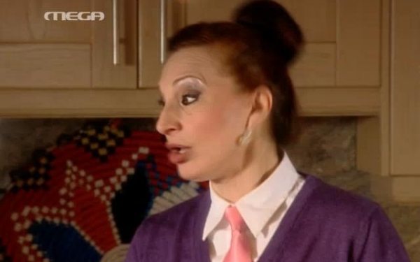 Αγνώριστη η ηθοποιός Ελένη Τζώρτζη από τους «Λατρεμένους μου γείτονες» - Fashion Icon στα 60 της