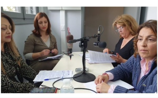 Δημοσιογραφικό τραπέζι για τις Εθνικές Εκλογές 2023 στο ''ΝΗΣΙ 93,9'': Μιλούν Σμ. Σαρδελή, Δ. Πολλάτου, Γ. Καππάτου, Αγγ. Κωνσταντοπούλου