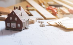 Φορολογικές ελαφρύνσεις για ανακαινίσεις ακινήτων, ποιοι και πόσα κερδίζουν