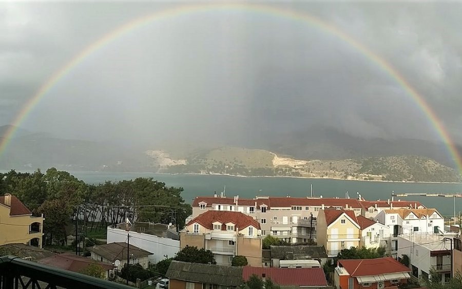 Υπέροχο ουράνιο τόξο στο Αργοστόλι!