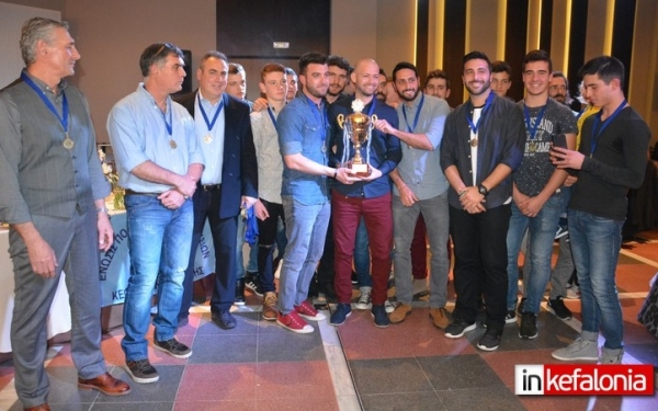 Σπύρος Σολωμός: «Είμαστε “ομάδα” μέσα και έξω από τα γήπεδα»