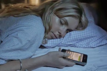 Οι συνέπειες της χρήσης κινητού στο κρεβάτι
