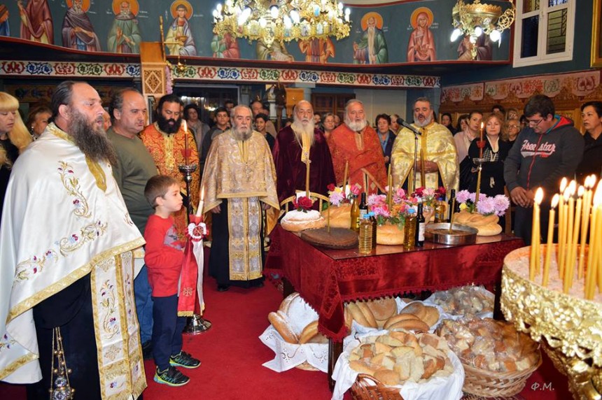 Με λαμπρότητα ο μέγας Εσπερινός των Παμμεγγίστων Ταξιαρχών (εικόνες)