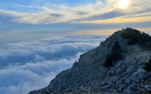 Αίνος - Πάνω από τα σύννεφα...