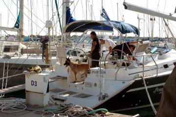 Κέρκυρα: Τουρκική θαλαμηγός μετέφερε 47 κιλά χασίς! Δύο συλλήψεις